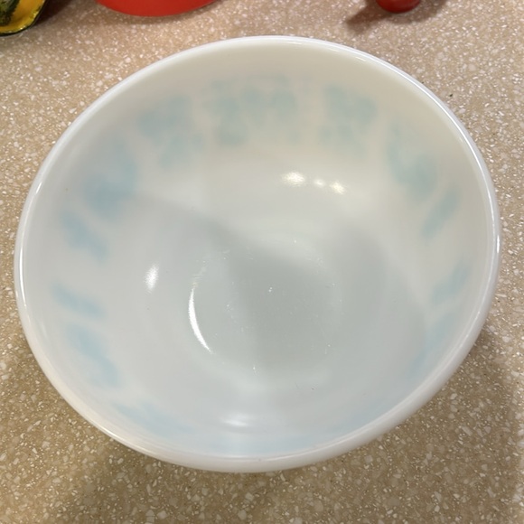 Pyrex Vintage Amish Butterprint Cinderella mixing bowl exc cond. #403 2-1/2qt - Picture 4 of 6